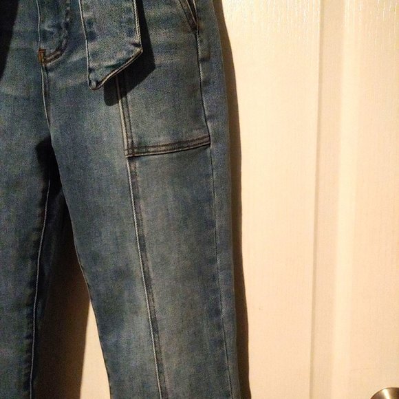 Risen Looking For Answers High Rise Tie-Belt Skinny Jeans Size 3 - Picture 6 of 16